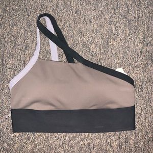 One shoulder sport bra